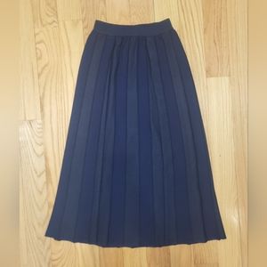 NWT GIORGIO ARMANI PLEATED WOOL MIDI SKIRT SIZE EU 36 / US 0